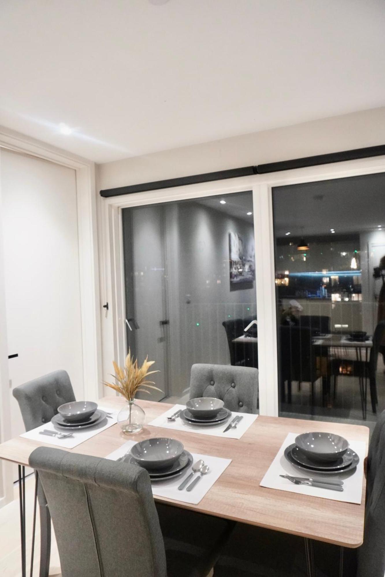 Central Manchester Luxury 2 Bed Apartment With Balcony Exterior photo