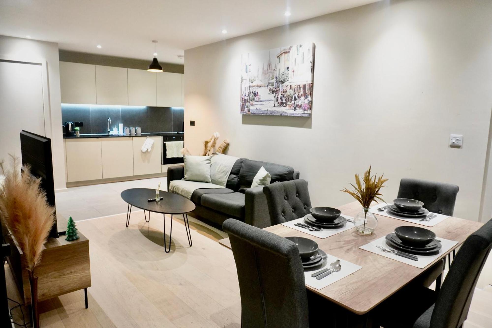 Central Manchester Luxury 2 Bed Apartment With Balcony Exterior photo