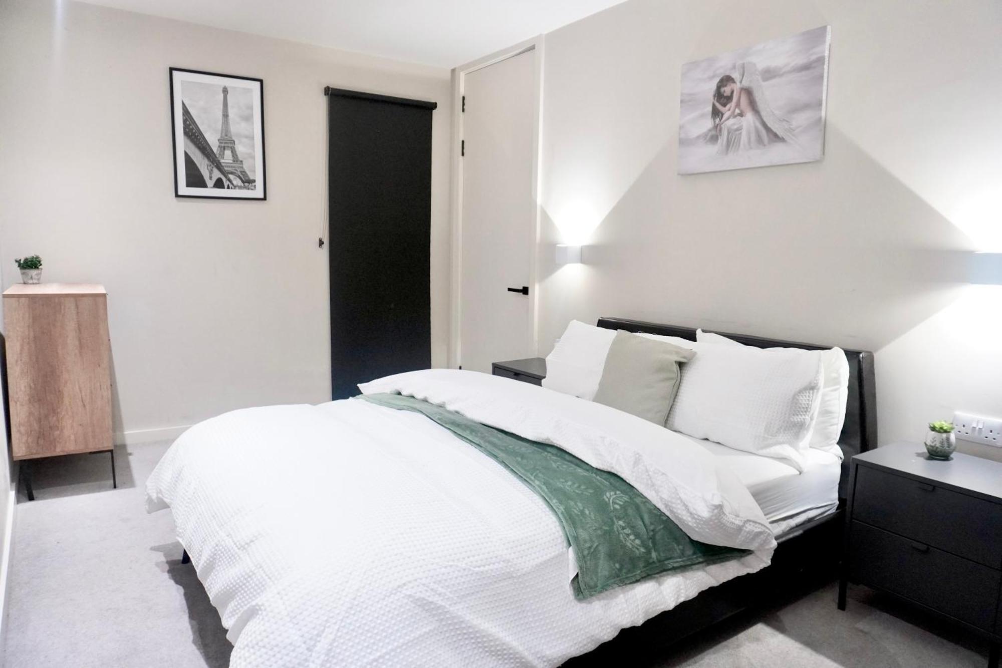 Central Manchester Luxury 2 Bed Apartment With Balcony Exterior photo