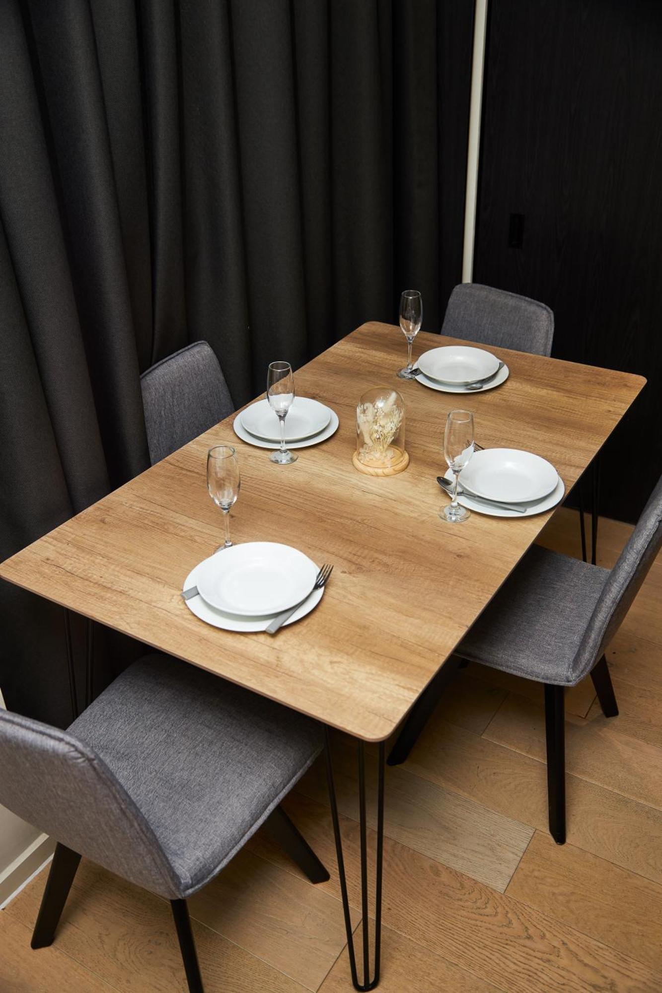 Central Manchester Luxury 2 Bed Apartment With Balcony Exterior photo