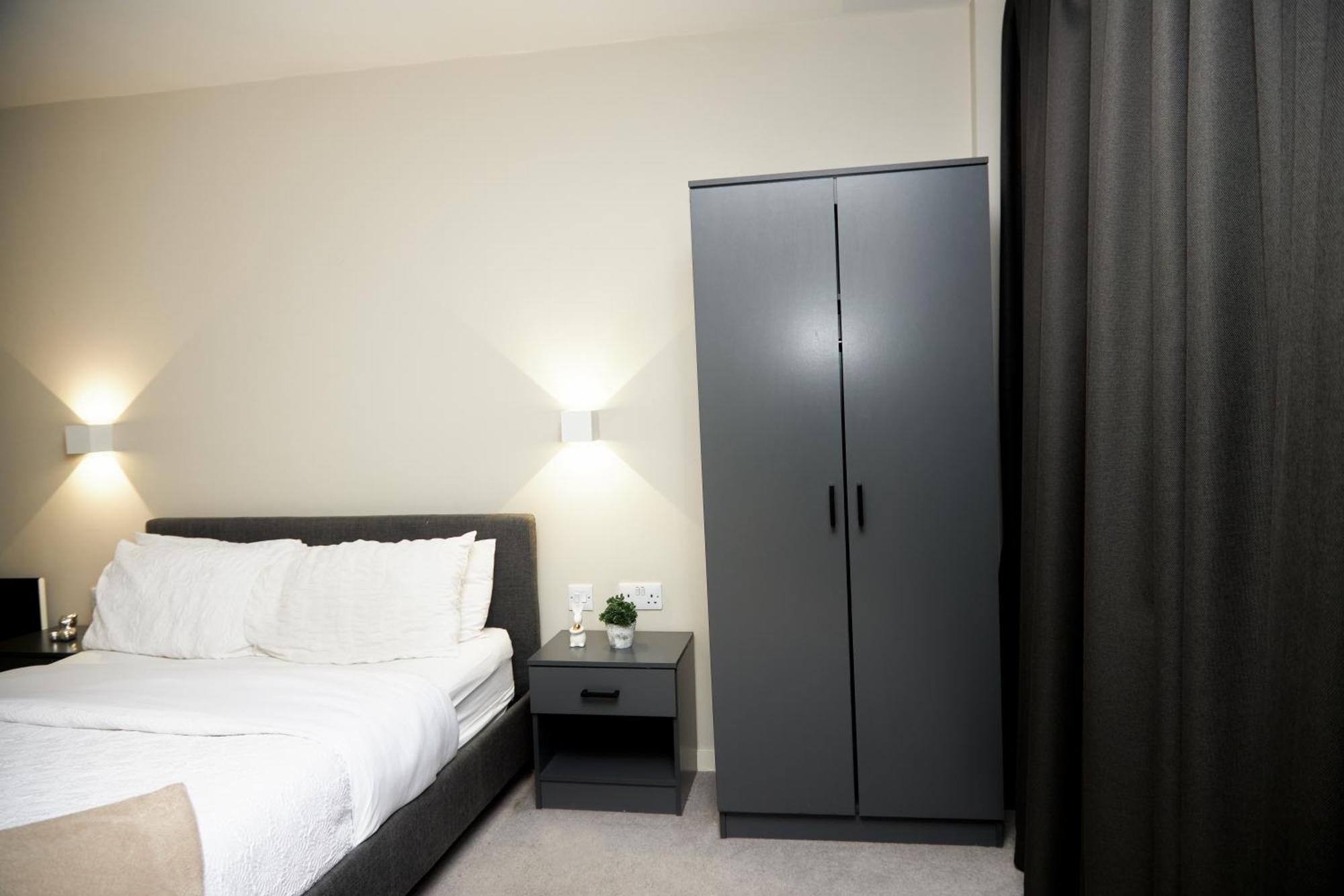 Central Manchester Luxury 2 Bed Apartment With Balcony Exterior photo