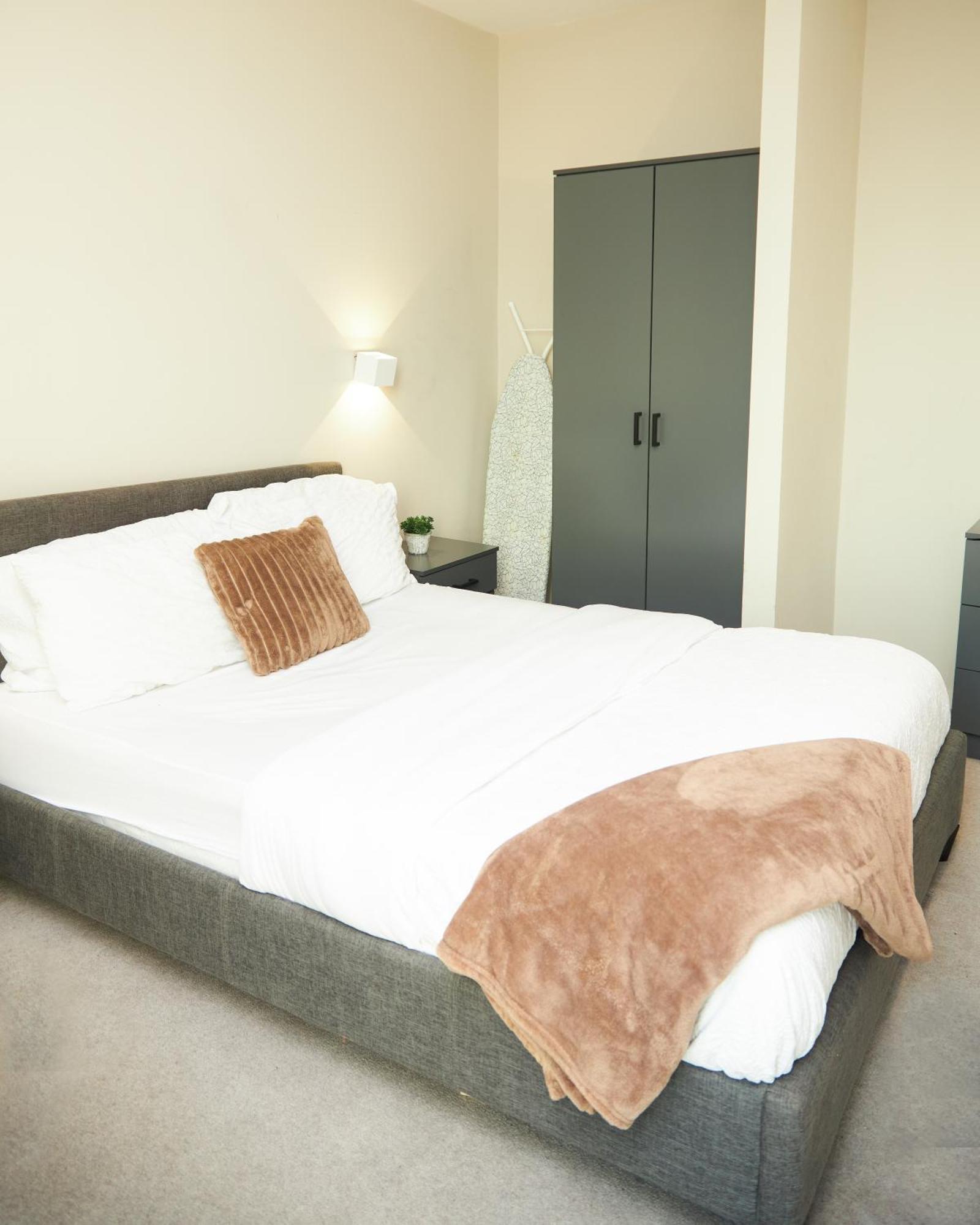 Central Manchester Luxury 2 Bed Apartment With Balcony Exterior photo